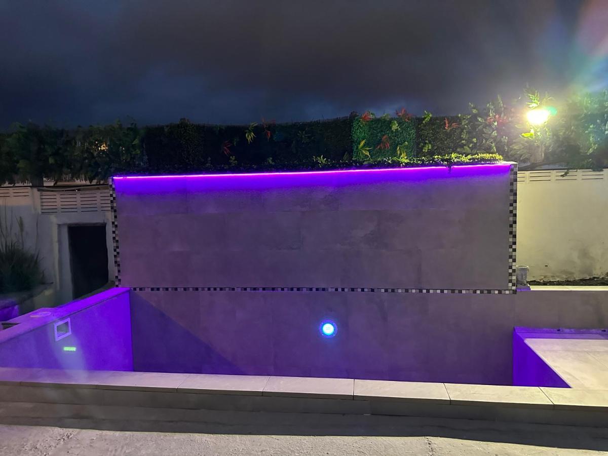 Pensjonat Valtisya Pool And Airport Telde Zewnętrze zdjęcie