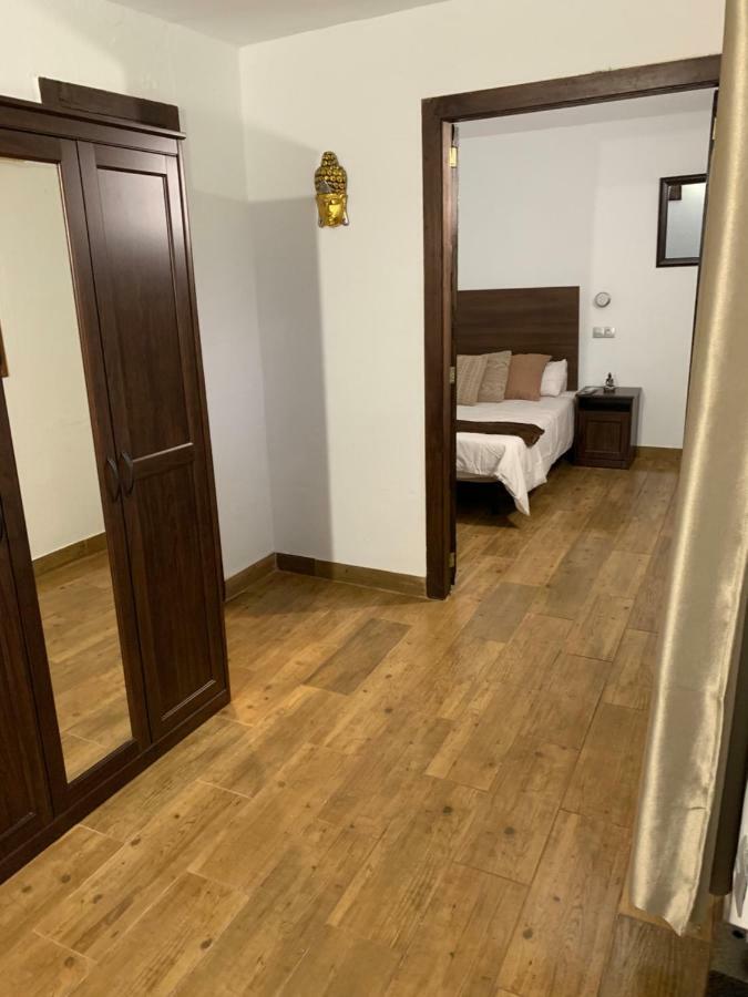 Pensjonat Valtisya Pool And Airport Telde Zewnętrze zdjęcie